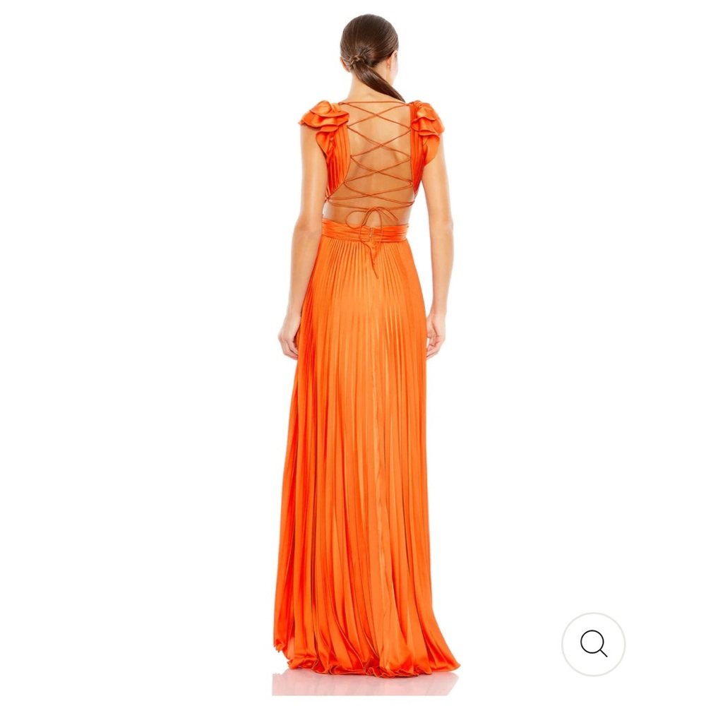 MAC DUGGAL Leena Pleated Lace-Up Satin Gown - Picture 3 of 11